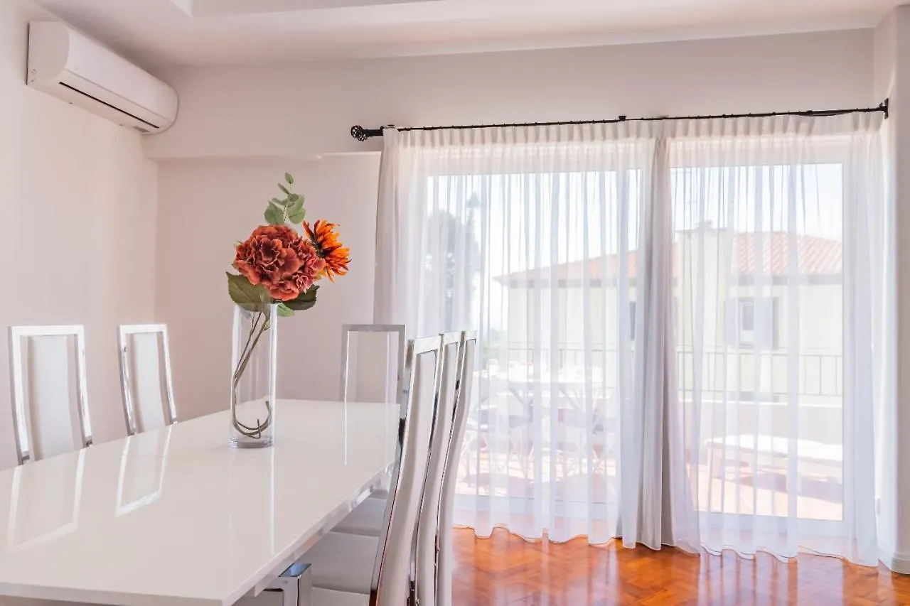 Apartamento Jasmineiro - By Wehost Funchal  Portugal