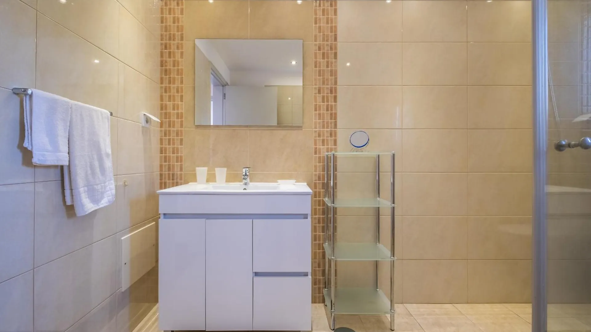 Apartamento Jasmineiro - By Wehost Funchal  Funchal (Madeira)